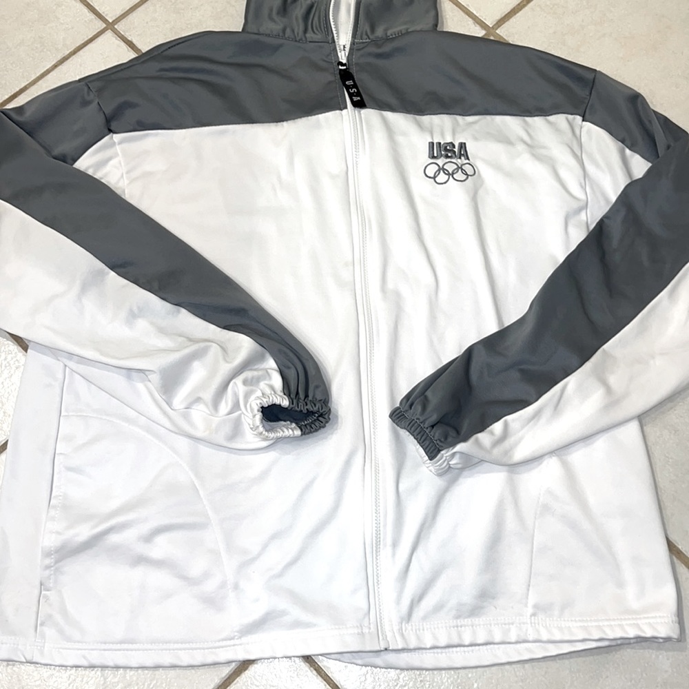 United States Olympic Committee jacket. Mens size 3XL.